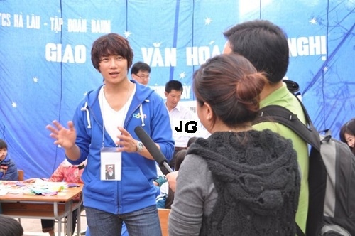 Những sao Hàn âm thầm sang Việt Nam làm từ thiện 9
