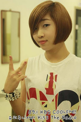 Rộ nghi vấn Minzy (2NE1) đẹp hơn nhờ phẫu thuật mũi 4