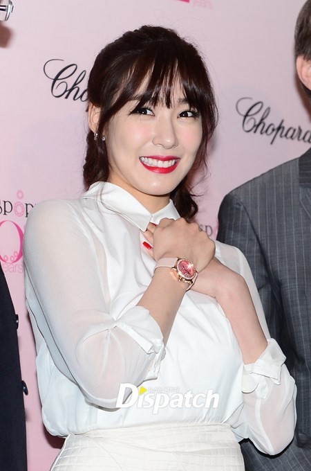 Tiffany (SNSD) diện giày ngoại cỡ tham gia sự kiện 2