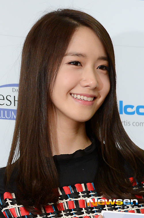 Yoona (SNSD) dịu dàng và đẹp rạng rỡ dự sự kiện 3