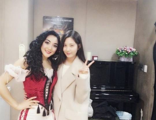 Sunny (SNSD) nhí nhố mừng năm mới với Seohyun và Tiffany 3