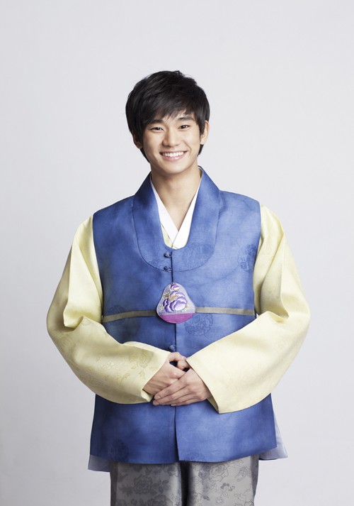 Kim Soo Hyun dẫn đầu top 5 sao diện Hanbok đẹp nhất 1