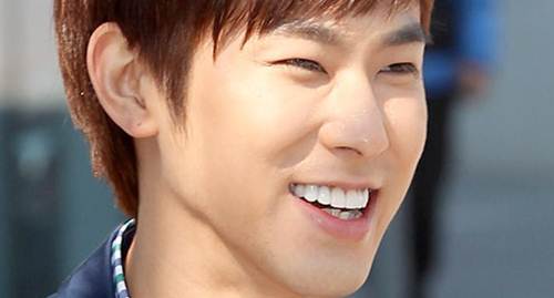 Yunho (DBSK) từ chối 3 sao nữ ngỏ ý muốn hẹn hò 2