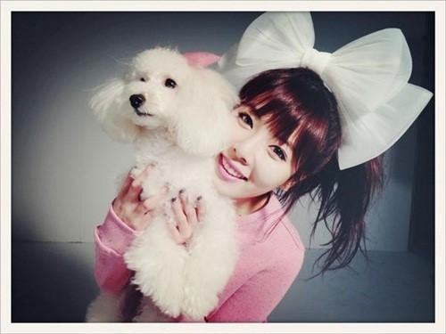Ảnh qu&aacute; khứ nữ t&iacute;nh của HyunA g&acirc;y ch&uacute; &yacute; 2