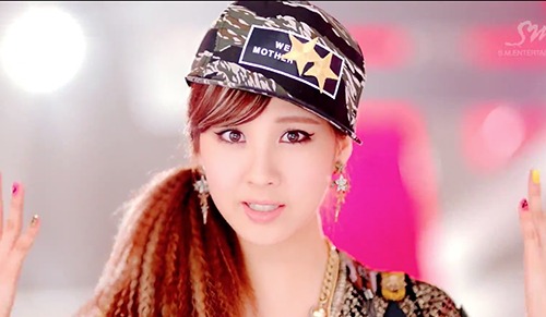 Seohyun (SNSD) là thần tượng "giống người mẹ nhất" 1