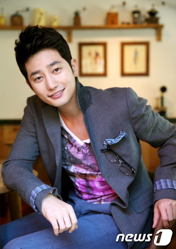 Park Shi Hoo sẽ đến sở cảnh sát vào ngày 1/3 1