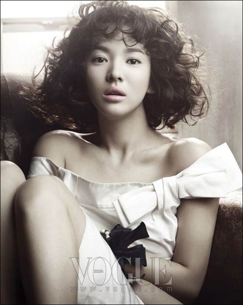 Ngất ngây nhan sắc "vượt thời gian" của Song Hye Kyo 17