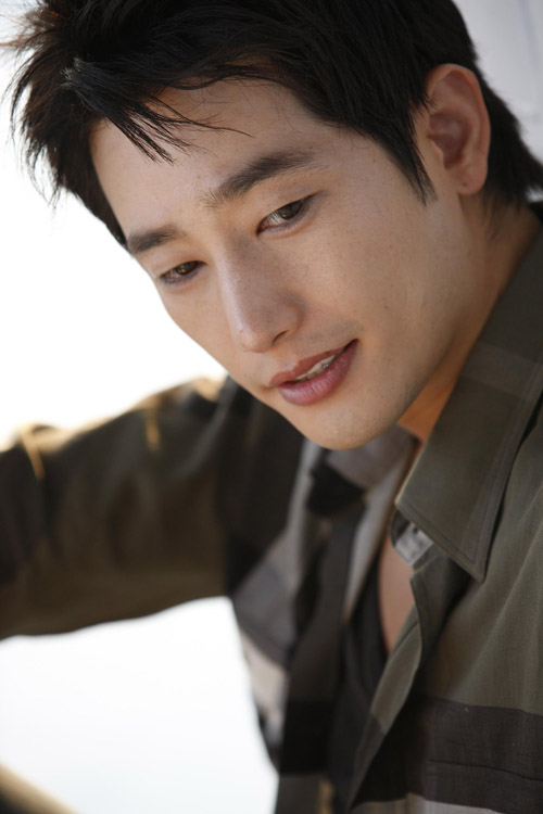 Công ty cũ kiên quyết kiện Park Shi Hoo 1