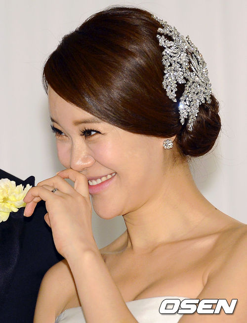 Sao Hàn nô nức trong đám cưới của Baek Ji Young 7