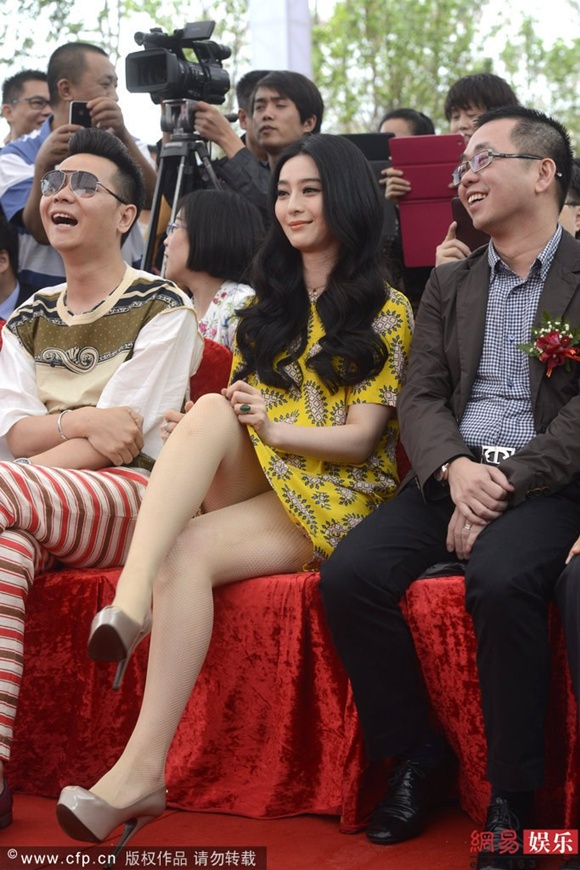 Phạm Băng Băng t&aacute; hỏa v&igrave; bị &ldquo;nh&igrave;n trộm&rdquo;  5