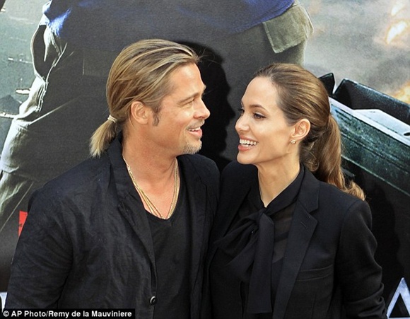 Brad Pitt muốn biết Angelina nghĩ gì về mình 7