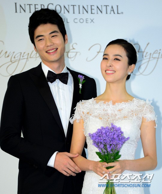 Dàn sao Hàn rạng rỡ đến mừng cưới Han Hye Jin 2