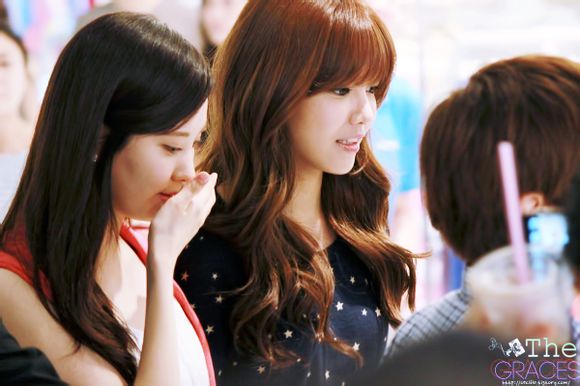 Sooyoung và Seohyun (SNSD) đọ vẻ long lanh trước ống kính 4