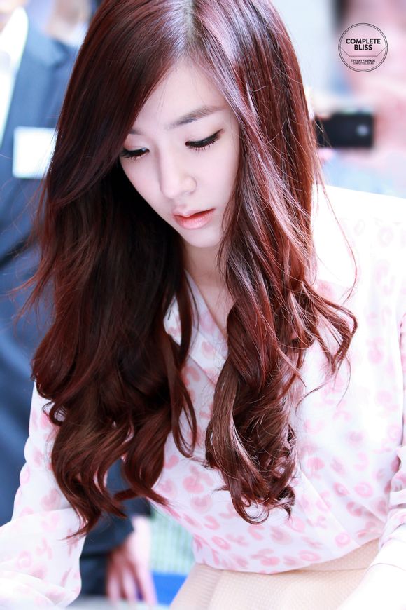 Tiffany (SNSD) khoe sắc rạng rỡ lấn át dàn sao 1