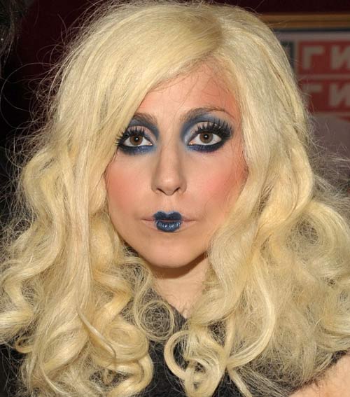 Lady Gaga: 365 ngày đều là Halloween  22