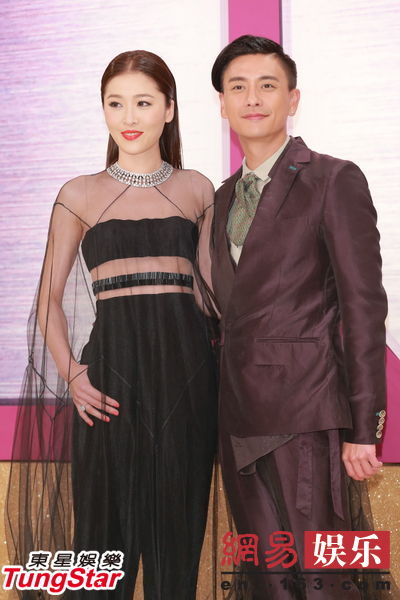 Dàn sao khoe sắc trong lễ trao giải TVB 2013 13