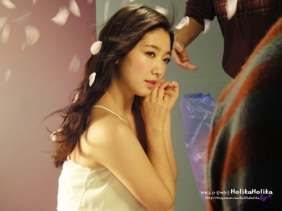 Park Shin Hye xinh đẹp với loạt ảnh không Photoshop 2