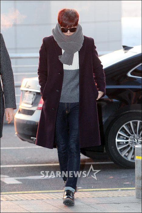 Lee Min Ho kín mít vì rét ở sân bay 3
