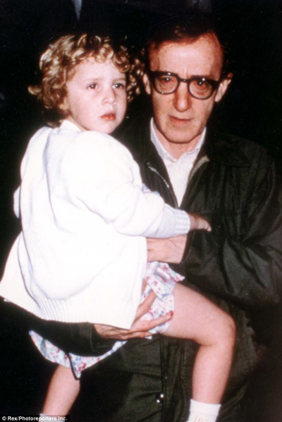 Woody Allen: 3 lần ôm tượng Oscar và 2 lần lạm dụng con gái nuôi 6