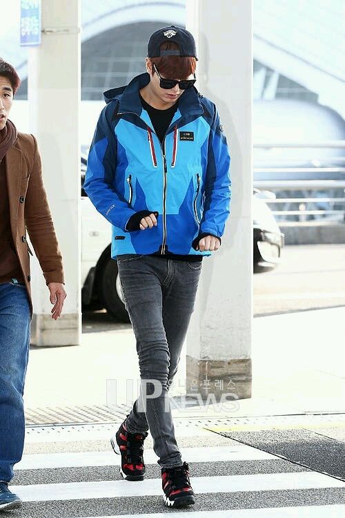Lee Min Ho đốn tim fan bằng phong cách cực chất tại sân bay 6