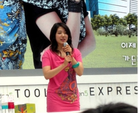 H&agrave;nh tr&igrave;nh nhan sắc, c&acirc;n nặng thất thường của Park Shin Hye 4