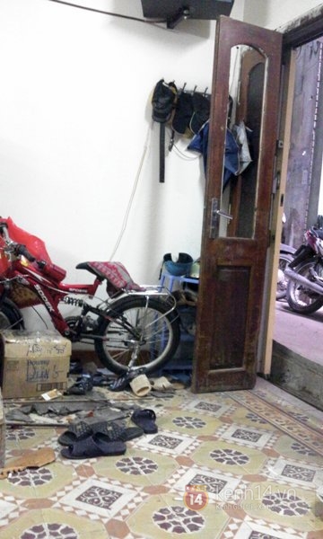 Hà Nội: Hoảng sợ vì bị nhóm thanh niên xông vào nhà đập phá 6