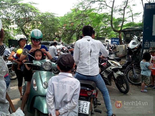 Tấp nập các khu vui chơi tại Hà Nội trong kì nghỉ lễ 16