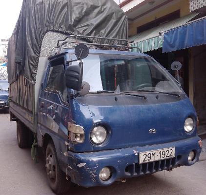 Hà Nội: 5 ô tô cùng biển số chở hàng chục tấn hàng lậu 1