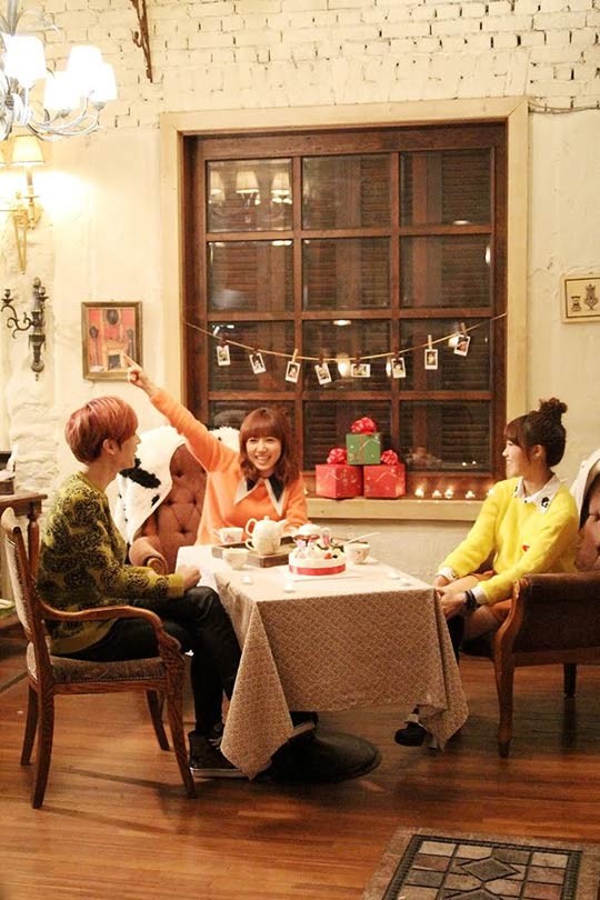 Hyunseung ho&agrave;i niệm ng&agrave;y th&aacute;ng "Trouble Maker" 1