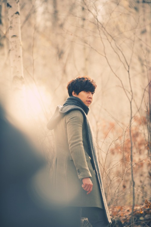 Lee Seung Gi "b&aacute;m c&agrave;ng" Billboard K-Pop Hot 100 1