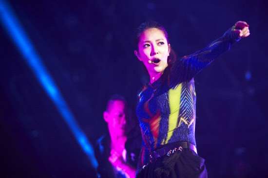 Solo concert &ldquo;tổng kết 13 năm sự nghiệp&rdquo; của BoA th&agrave;nh c&ocirc;ng rực rỡ 4