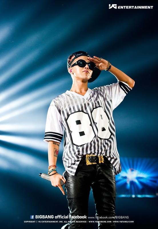 G-Dragon và 2NE1 đồng loạt trở lại sàn đấu Kpop 5