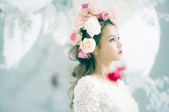 Lee Hi và cuộc đổ bộ của sân khấu hoa hồng 1