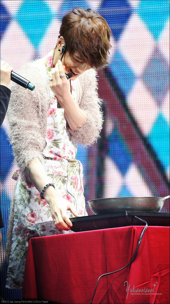 Jaejoong (JYJ) hưởng ứng cơn sốt Kiyomi trong concert 7