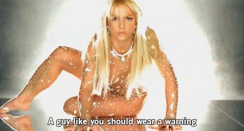 Trao giải "cực dị" cho các MV của Britney Spears 9