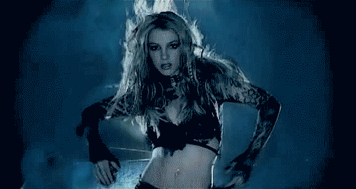 Trao giải "cực dị" cho các MV của Britney Spears 5