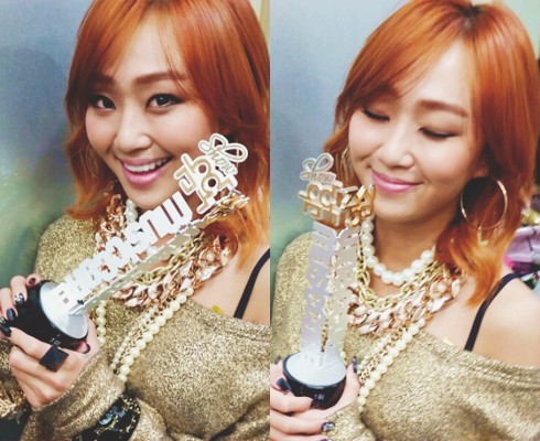 Hyorin vùng lên "trả đũa" VIXX và 2NE1 1