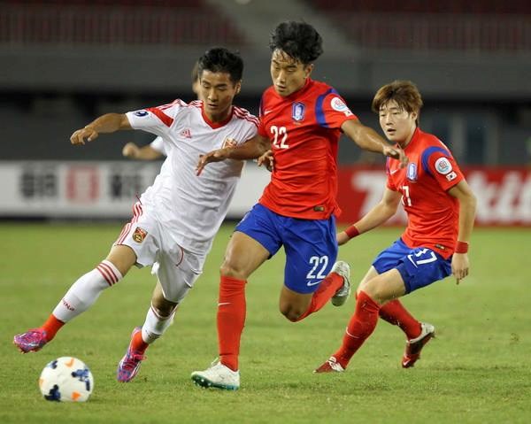 U19 Trung Quốc cầm hòa Hàn Quốc, cục diện bảng C khó lường 1