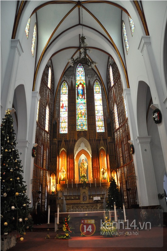 Cận cảnh nhà thờ ở Hà Nội lung linh trong mùa Giáng sinh 4