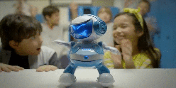 Robot đồ chơi siêu cute biết nhái giọng khuấy động mùa Giáng sinh 7