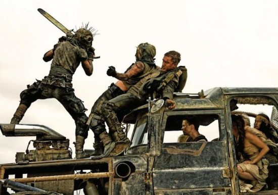 “Hoàng hậu ác” Charlize Theron hóa chiến binh 1 tay trong "Mad Max" 6