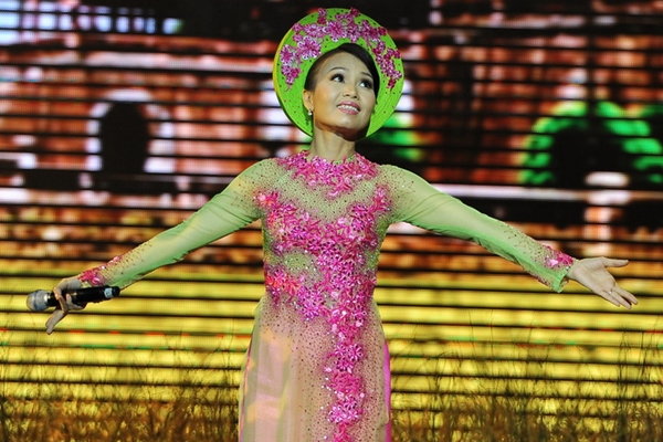 Top 5 sao Việt là "kẻ thù" của scandal 13