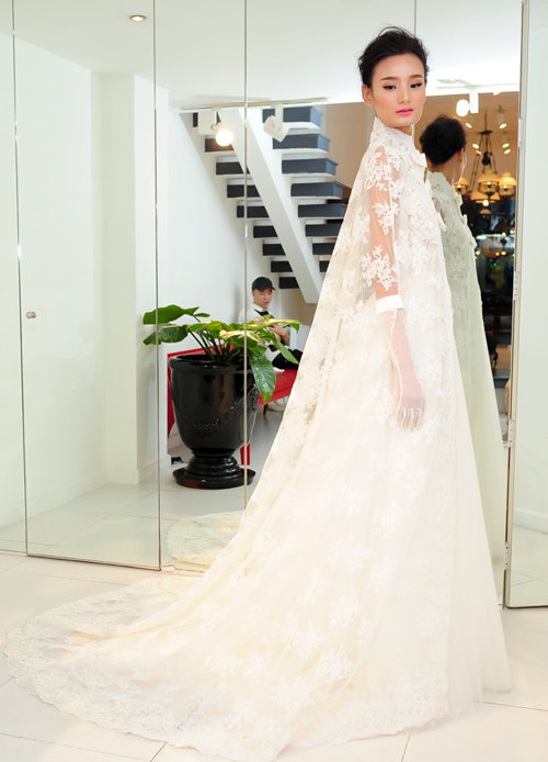 Hé lộ váy cưới được thiết kế riêng cho hình thể cao, gầy của Lê Thúy  7