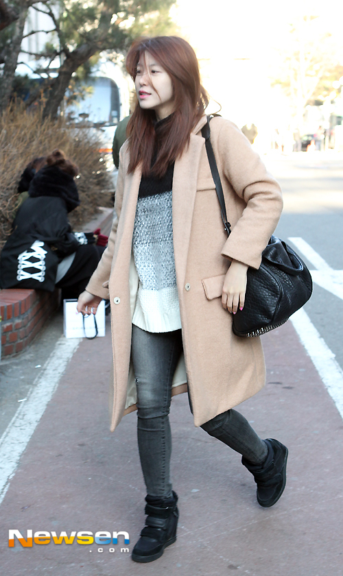 Street style tuần cuối cùng trong năm của sao Việt & thế giới 16