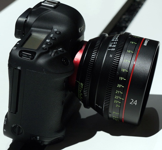 Canon cho ra mắt máy ảnh giá "khủng" 6