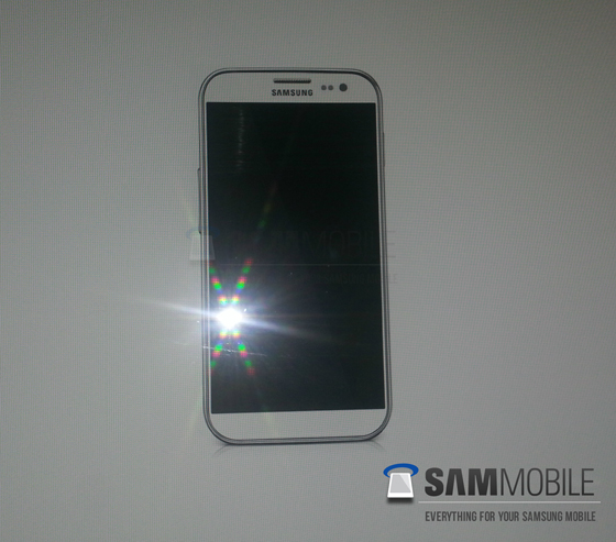 Lộ diện th&ecirc;m th&ocirc;ng tin về si&ecirc;u phẩm Samsung Galaxy S IV 2
