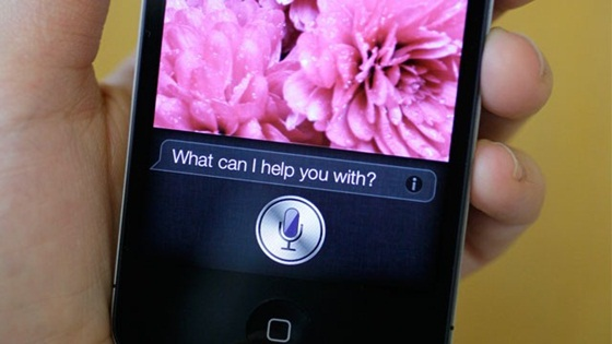 Apple thuê người "dạy dỗ" Siri 1