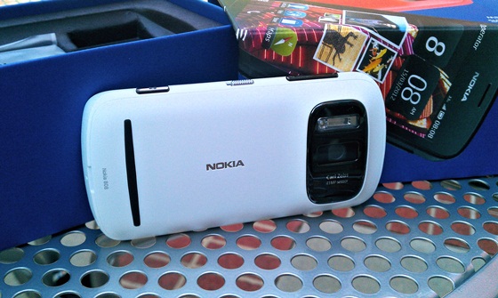 Nokia chuẩn bị cho ra mắt smartphone chụp ảnh "siêu khủng" 3