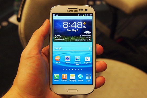 Samsung đứng đầu thế giới về sản xuất thiết bị di động 2