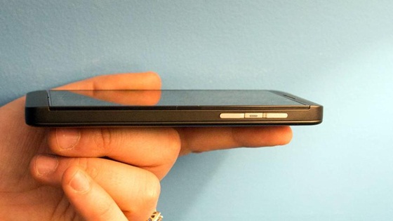 BlackBerry Z10 phiên bản mở mạng có giá... 999 USD 3